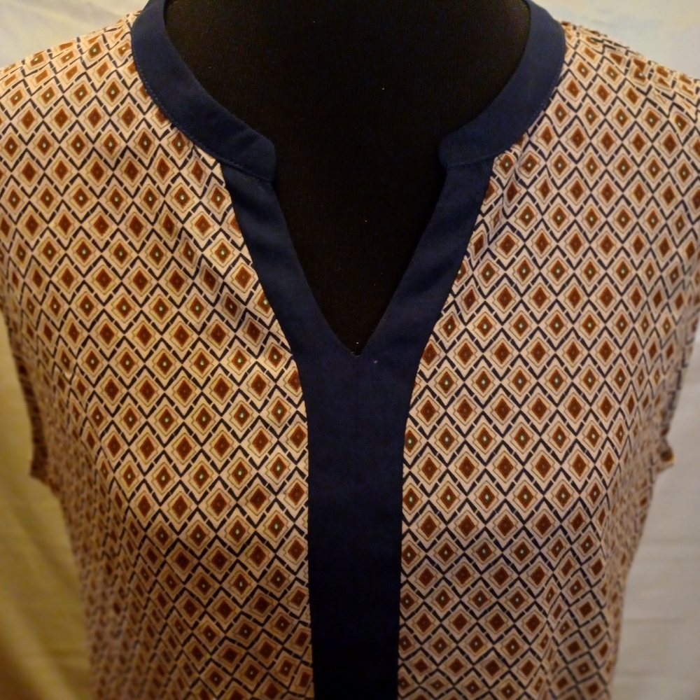 Gaharu Women's Summer Notch V Neck Sleeveless Tunic Top Shirt. Size XL- NWT